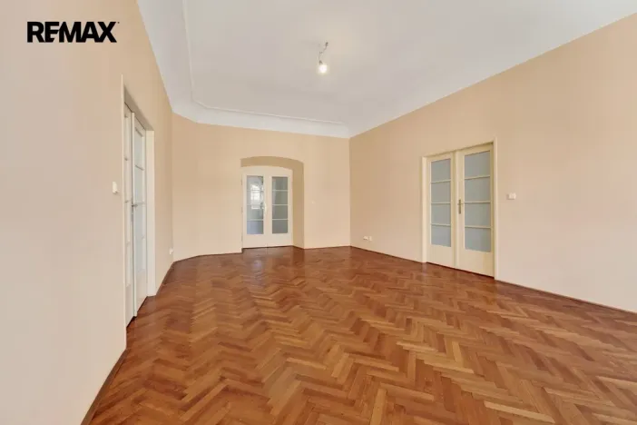Pronájem bytu 3+1, Praha - Staré Město, Staroměstské náměstí, 130 m2