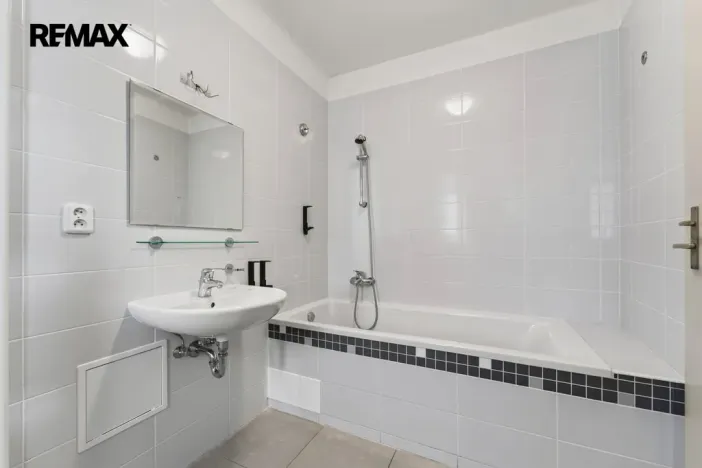 Pronájem bytu 3+1, Praha - Staré Město, Staroměstské náměstí, 130 m2