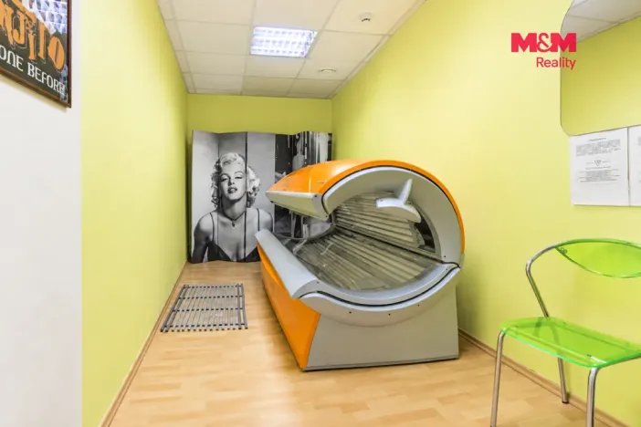 Prodej obchodního prostoru, Otrokovice, Tylova, 750 m2