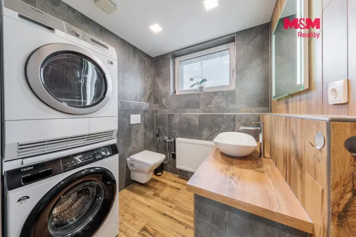 Prodej rodinného domu, Karlovy Vary - Stará Role, Slezská, 131 m2