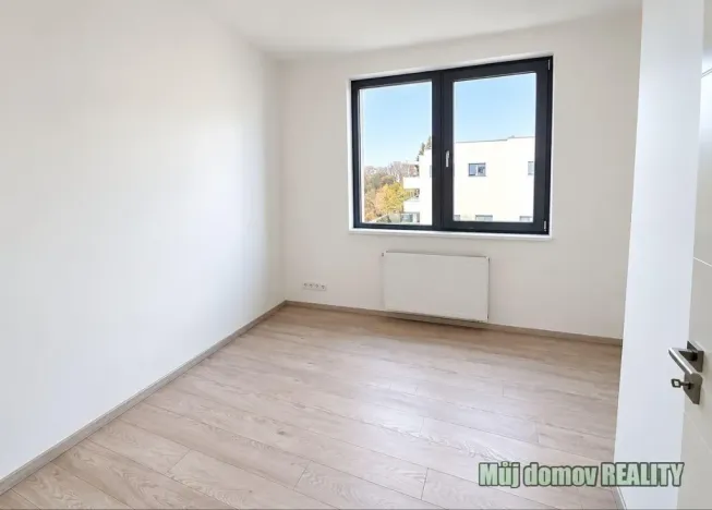 Pronájem bytu 4+kk, Praha - Libeň, 86 m2