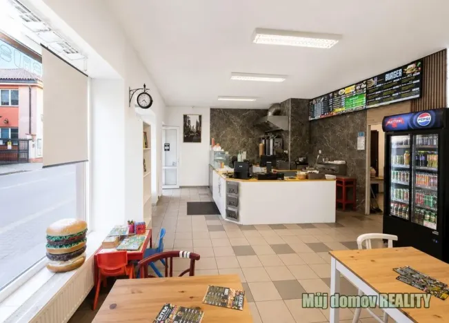 Pronájem restaurace, Praha - Čakovice, 75 m2