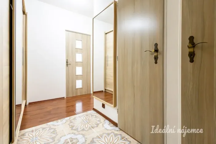 Pronájem bytu 2+kk, Praha - Komořany, Na Komořsku, 45 m2