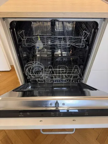 Pronájem bytu 2+kk, Praha - Bubeneč, náměstí Interbrigády, 41 m2