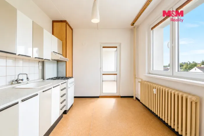 Prodej bytu 3+1, Cvikov - Cvikov II, Sídliště, 76 m2