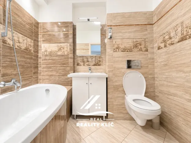 Pronájem bytu 3+kk, Ostrava, Zámecká, 70 m2