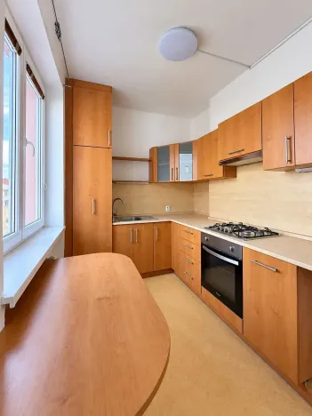 Pronájem bytu 2+1, Chomutov, Čechova, 51 m2