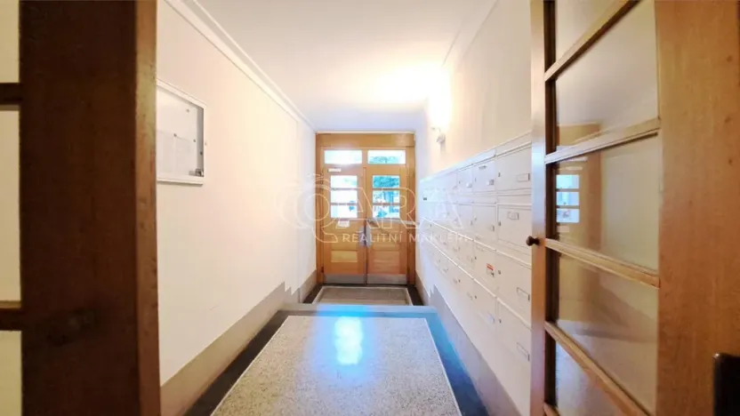 Pronájem bytu 2+kk, Praha - Holešovice, Komunardů, 49 m2