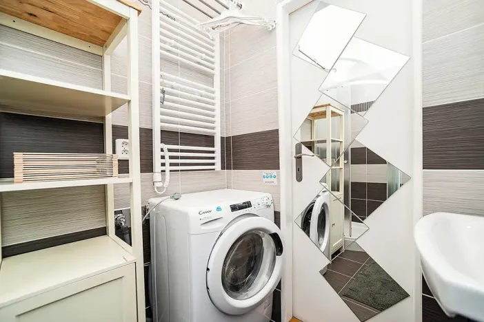 Pronájem bytu 1+kk, Praha - Žižkov, Fibichova, 32 m2