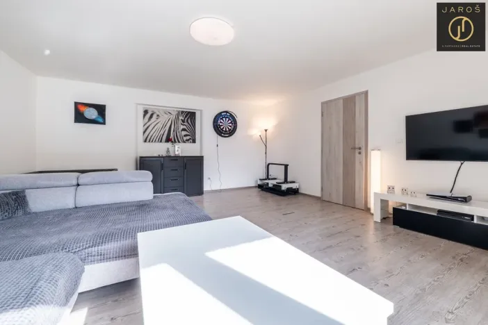 Prodej rodinného domu, Hředle, 203 m2
