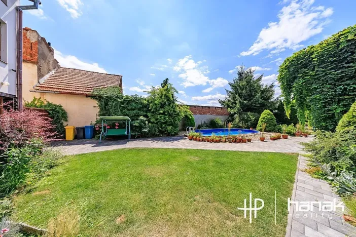 Prodej rodinného domu, Hradčany-Kobeřice, 243 m2