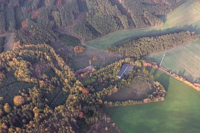 Prodej komerční, Pernarec, 2000 m2