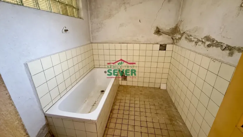 Prodej rodinného domu, Křesín - Levousy, 241 m2