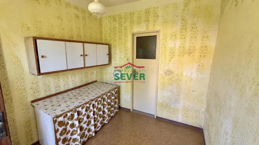 Prodej rodinného domu, Křesín - Levousy, 241 m2