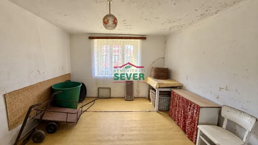 Prodej rodinného domu, Křesín - Levousy, 241 m2