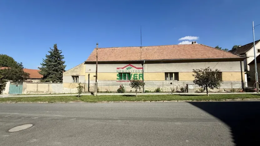 Prodej rodinného domu, Křesín - Levousy, 241 m2