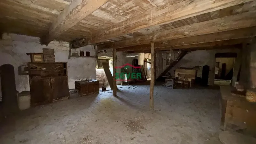 Prodej rodinného domu, Křesín - Levousy, 241 m2