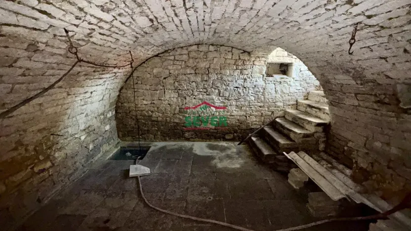 Prodej rodinného domu, Křesín - Levousy, 241 m2