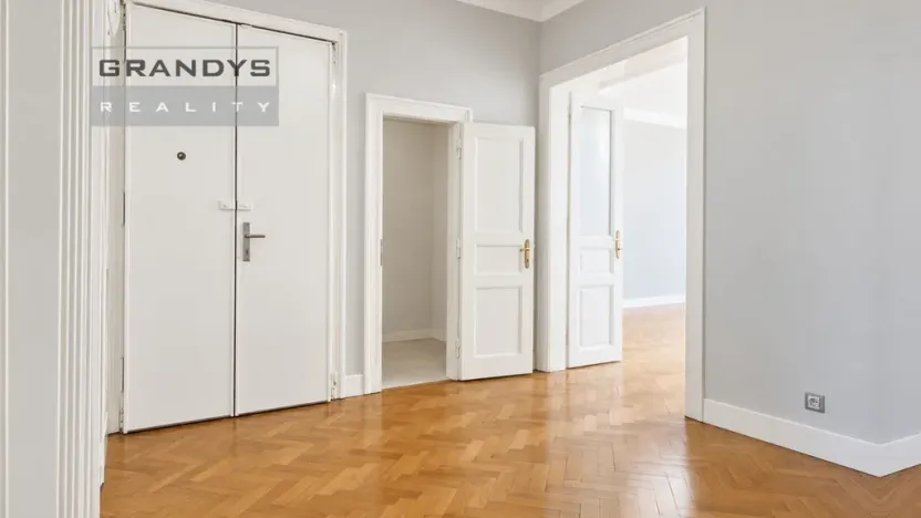Pronájem bytu 3+1, Praha - Bubeneč, Čechova, 104 m2
