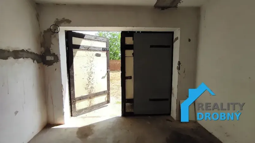 Pronájem garáže, Lom, Vrchlického, 21 m2