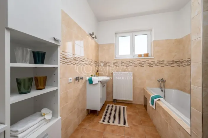 Prodej vícegeneračního domu, Praha - Břevnov, Loutkářská, 431 m2