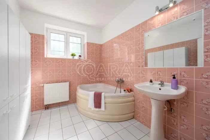 Prodej vícegeneračního domu, Praha - Břevnov, Loutkářská, 431 m2