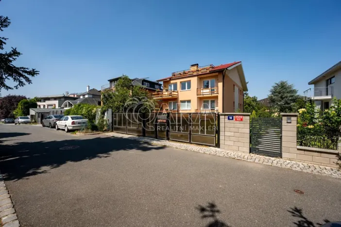 Prodej vícegeneračního domu, Praha - Břevnov, Loutkářská, 431 m2