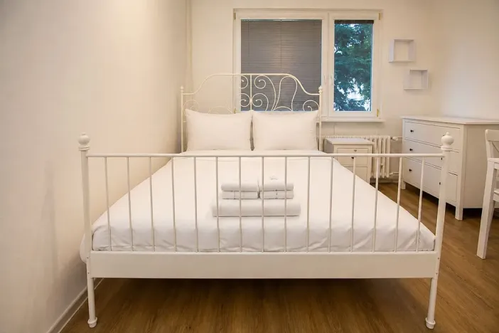 Pronájem bytu 1+kk, Jindřichův Hradec, sídliště U Nádraží, 26 m2