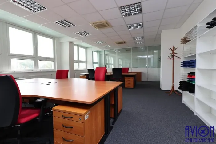 Pronájem kanceláře, Praha - Modřany, Mezi vodami, 400 m2