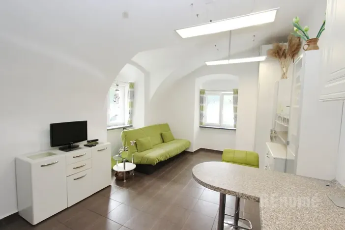 Prodej bytu 1+kk, Praha - Ruzyně, Drnovská, 27 m2