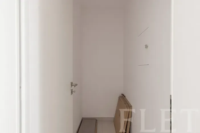 Pronájem bytu 2+kk, Praha - Karlín, Křižíkova, 49 m2