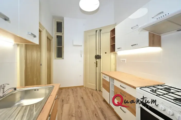 Pronájem bytu 1+kk, Praha - Vršovice, Mexická, 37 m2