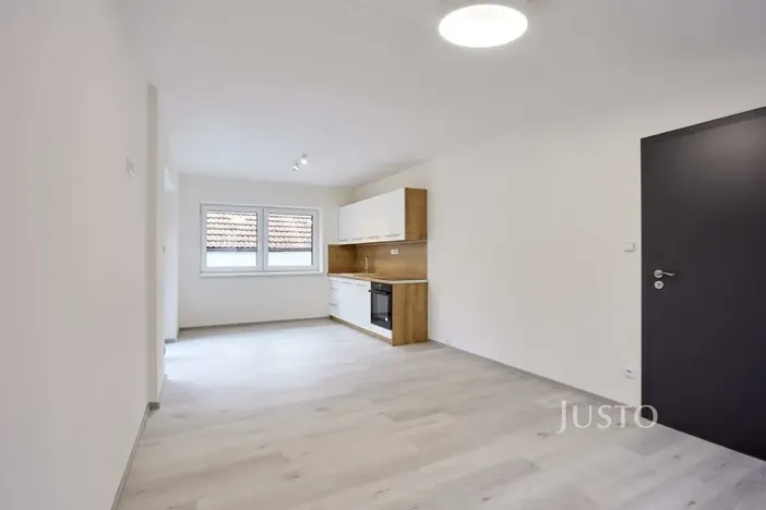 Pronájem bytu 2+kk, Třeboň, Sokolská, 48 m2