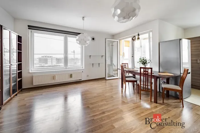 Pronájem bytu 3+kk, Praha - Hloubětín, Nademlejnská, 85 m2