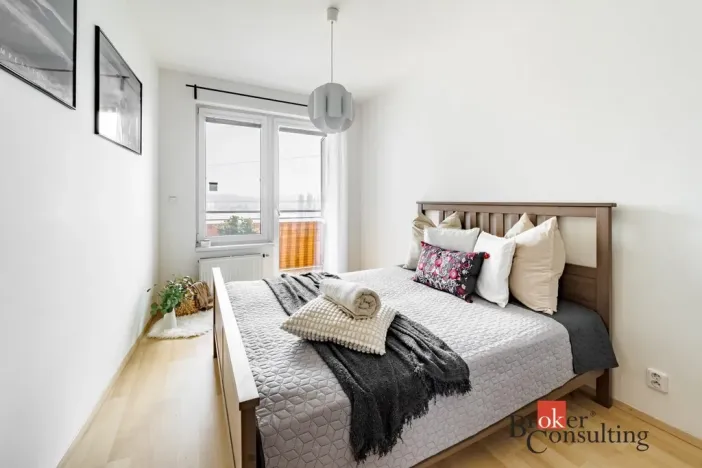 Pronájem bytu 3+kk, Praha - Hloubětín, Nademlejnská, 85 m2