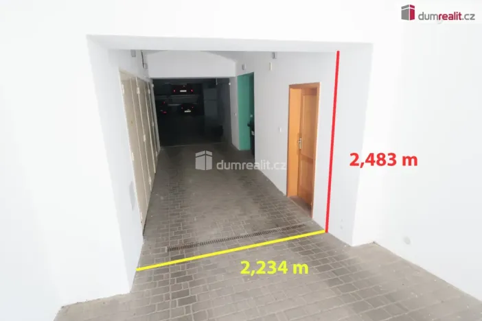 Prodej garáže, Praha - Vršovice, Holandská, 14 m2