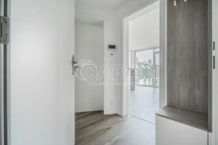 Pronájem bytu 1+kk, Praha - Stodůlky, Za Lužinami, 27 m2