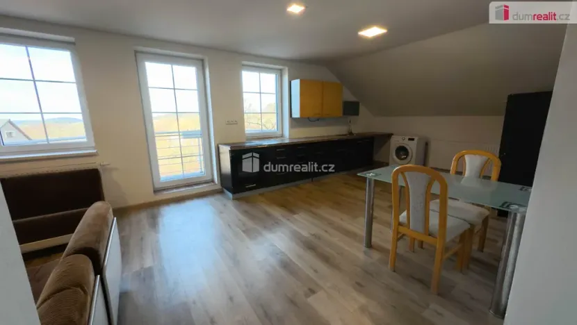 Pronájem rodinného domu, Bystřice - Ouběnice, 300 m2