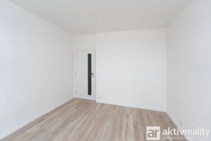 Pronájem bytu 2+kk, Praha - Kbely, Mladoboleslavská, 46 m2
