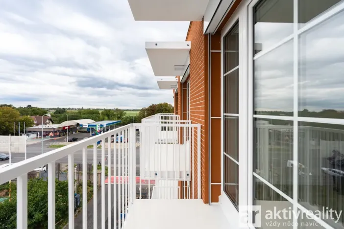 Pronájem bytu 2+kk, Praha - Kbely, Mladoboleslavská, 46 m2