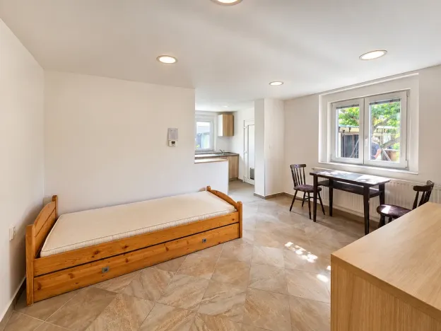 Pronájem bytu 2+kk, Chýnice, Mlejnská, 33 m2