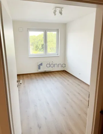 Pronájem bytu 2+kk, Praha, Sedlářova, 52 m2