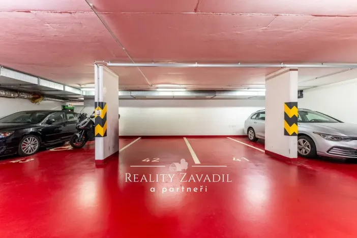 Prodej garáže, Praha - Kyje, Pelušková, 13 m2