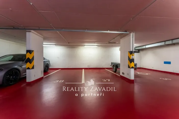 Prodej garáže, Praha - Kyje, Pelušková, 13 m2