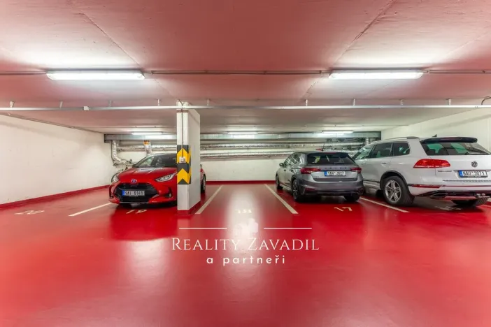 Prodej garáže, Praha - Kyje, Pelušková, 13 m2