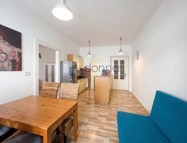 Prodej bytu 2+kk, Praha, U smaltovny, 51 m2
