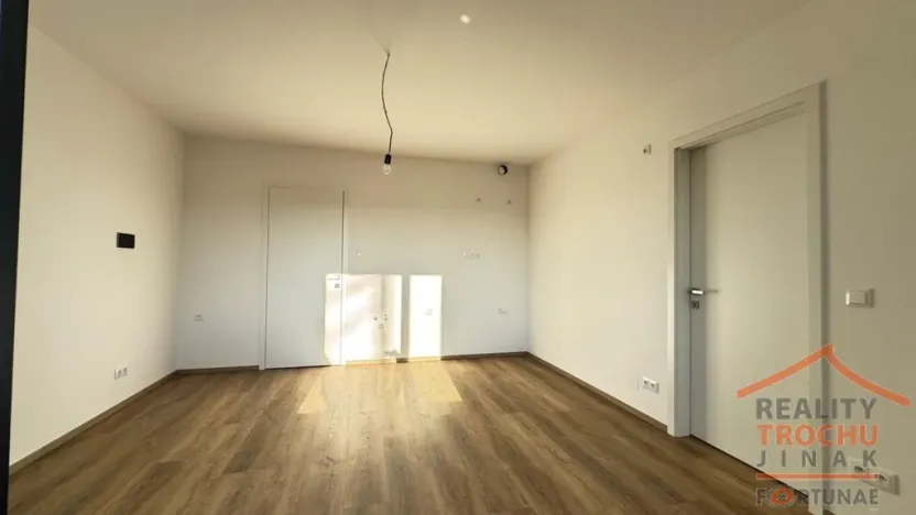 Prodej bytu 2+kk, Hradec Králové, Pod Zámečkem, 43 m2