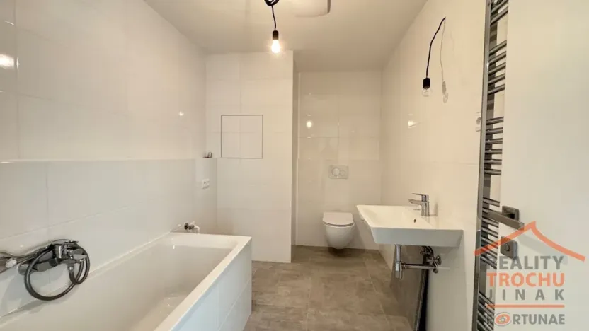 Prodej bytu 2+kk, Hradec Králové, Pod Zámečkem, 43 m2