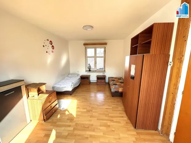 Pronájem pokoje, Plzeň - Skvrňany, Křimická, 25 m2