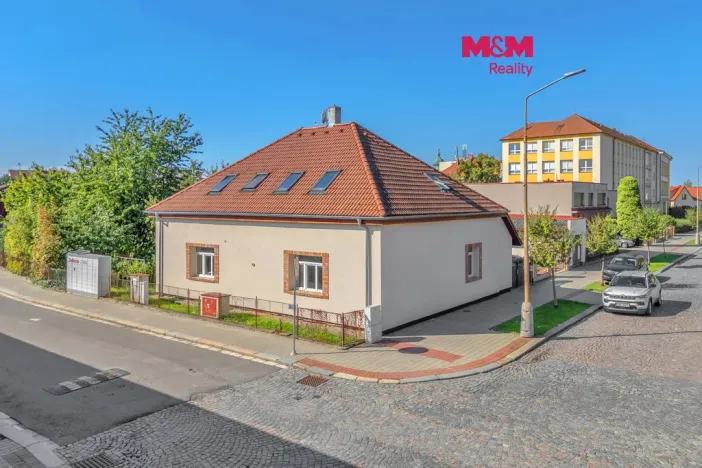 Prodej rodinného domu, Holice, Růžičkova, 150 m2